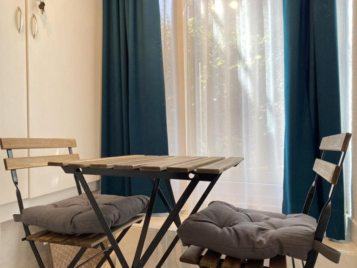 Chic Flat Near Shopping Malls In Sisli Lejlighed Istanbul Eksteriør billede